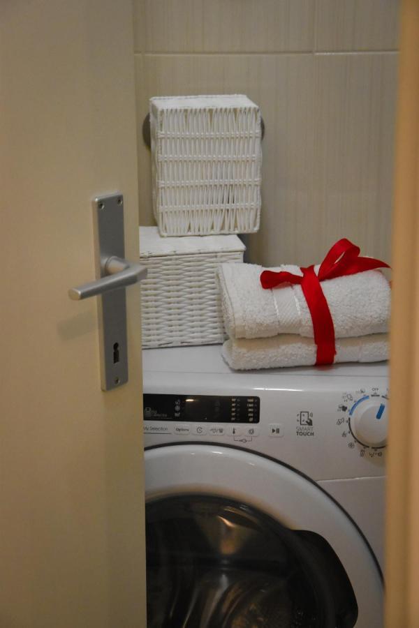 Apartments Bepina- 5 Mins From The Center สปลิท ภายนอก รูปภาพ