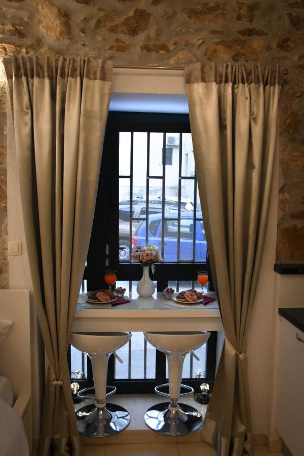 Apartments Bepina- 5 Mins From The Center สปลิท ภายนอก รูปภาพ